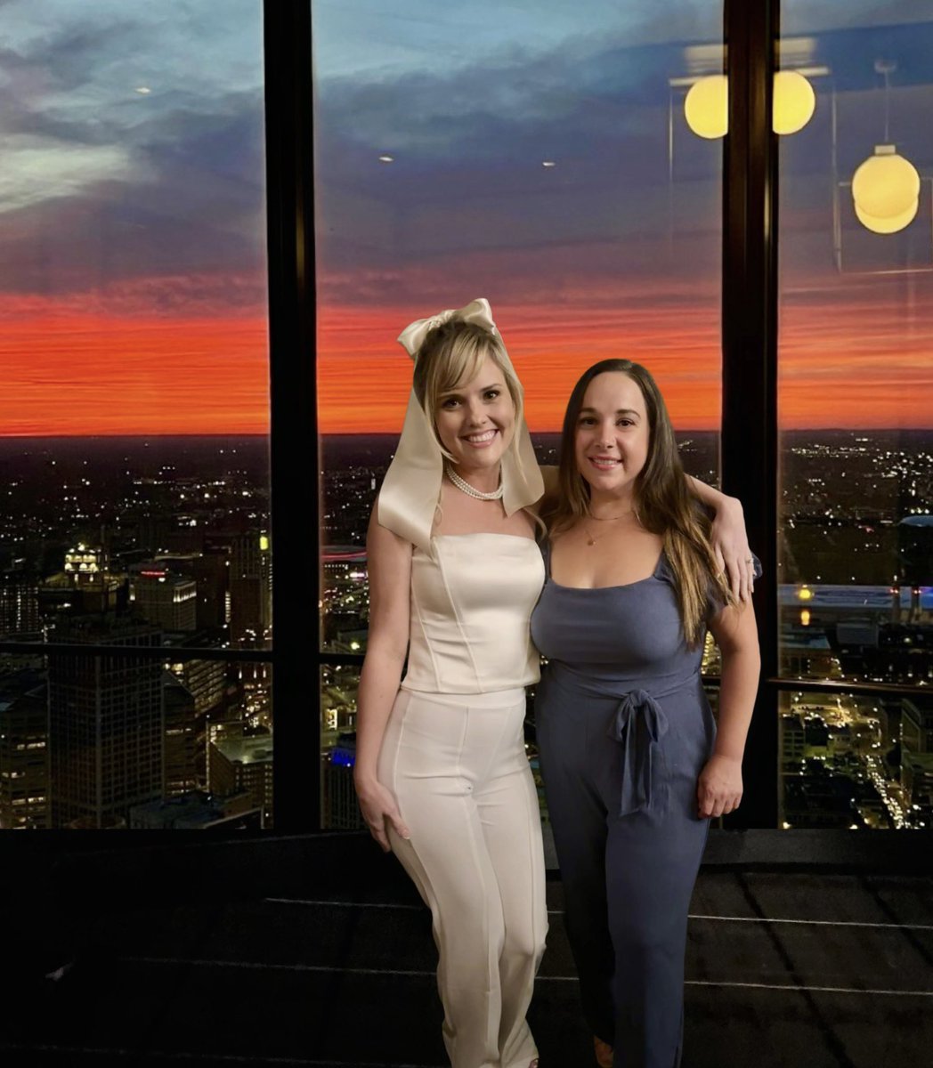 TilETHdous_part's tweet image. This angel is getting married todaaayyyy!!! Wishing the lovely couple the HAPPIEST EVER ARFTER EVER!!! 💕 We love you so much @NatCatNFT!! 😘🎀