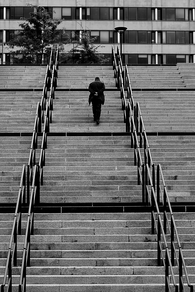 colinesss's tweet photo. On middle stairs
#streetphotography #street #blackandwhite #Paris #pascalcolin #canon #50mm https://t.co/U64lk7N122