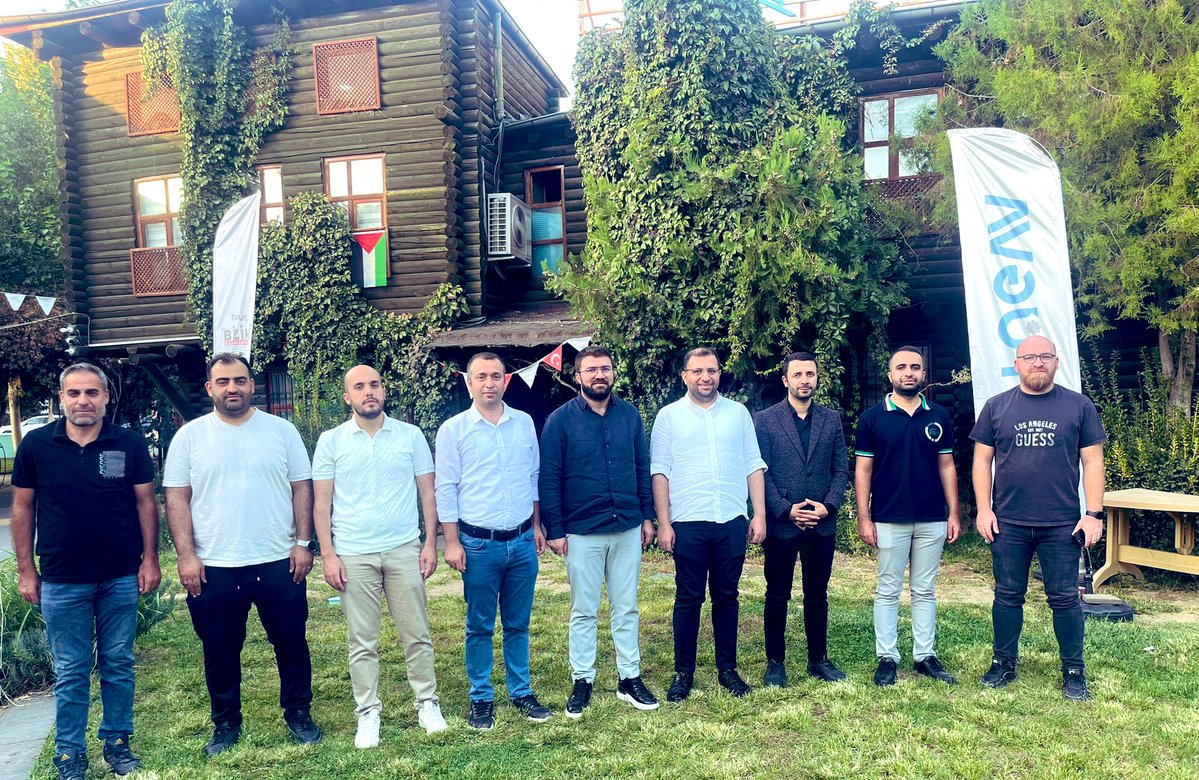 📍 Yeni Dünya Vakfı Diyarbakır İl Temsilcisi Sn. Mehmet Alkış ve değerli ekibine nazik ziyaretlerinden dolayı teşekkür ederiz.