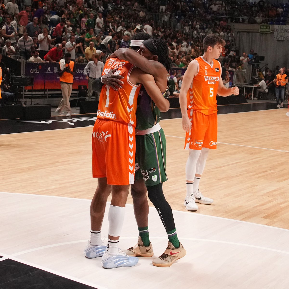 Por encima de todo, esto 💚🧡