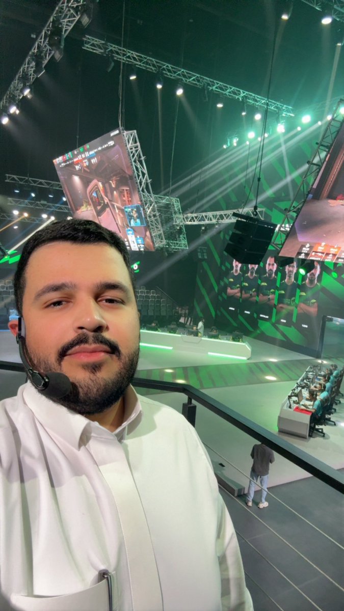 الحمدلله انتهيت من كوني Desk Host للاستديو التحليلي للعبة Siege X بالدوري السعودي للرياضات الالكترونية 🙏🏻💙.

الف مبروك لفريق تويستد فوزه بالبطولة وهاردلك للبقية 🫡