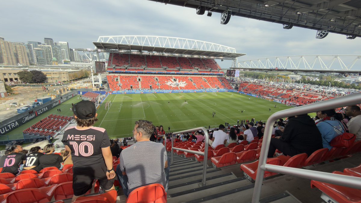 Watching the GOAT <a href="/InterMiamiCF/">Inter Miami CF</a>