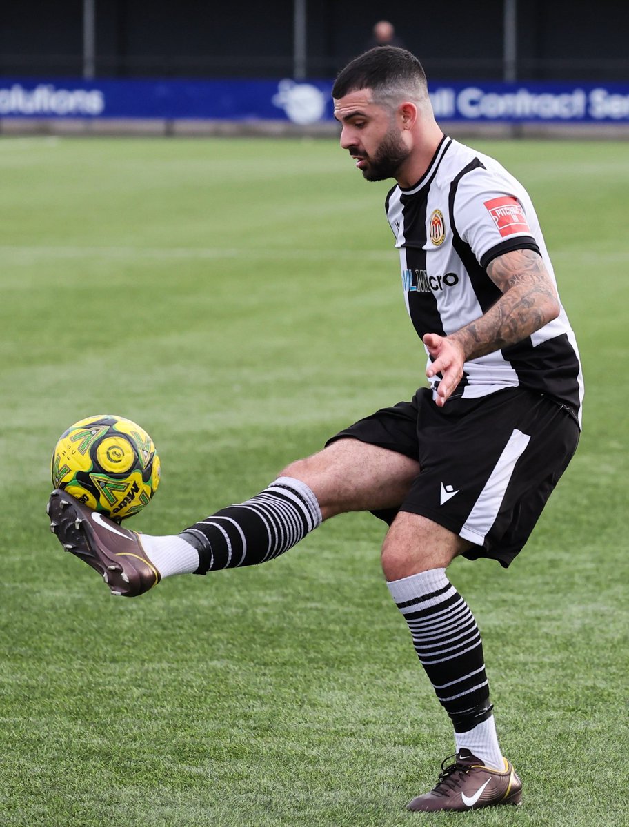 edmonds_alan's tweet image. Also great to see @07DML back for @officialswifts 
@IsthmianLeague 
@NonLeagueCrowd