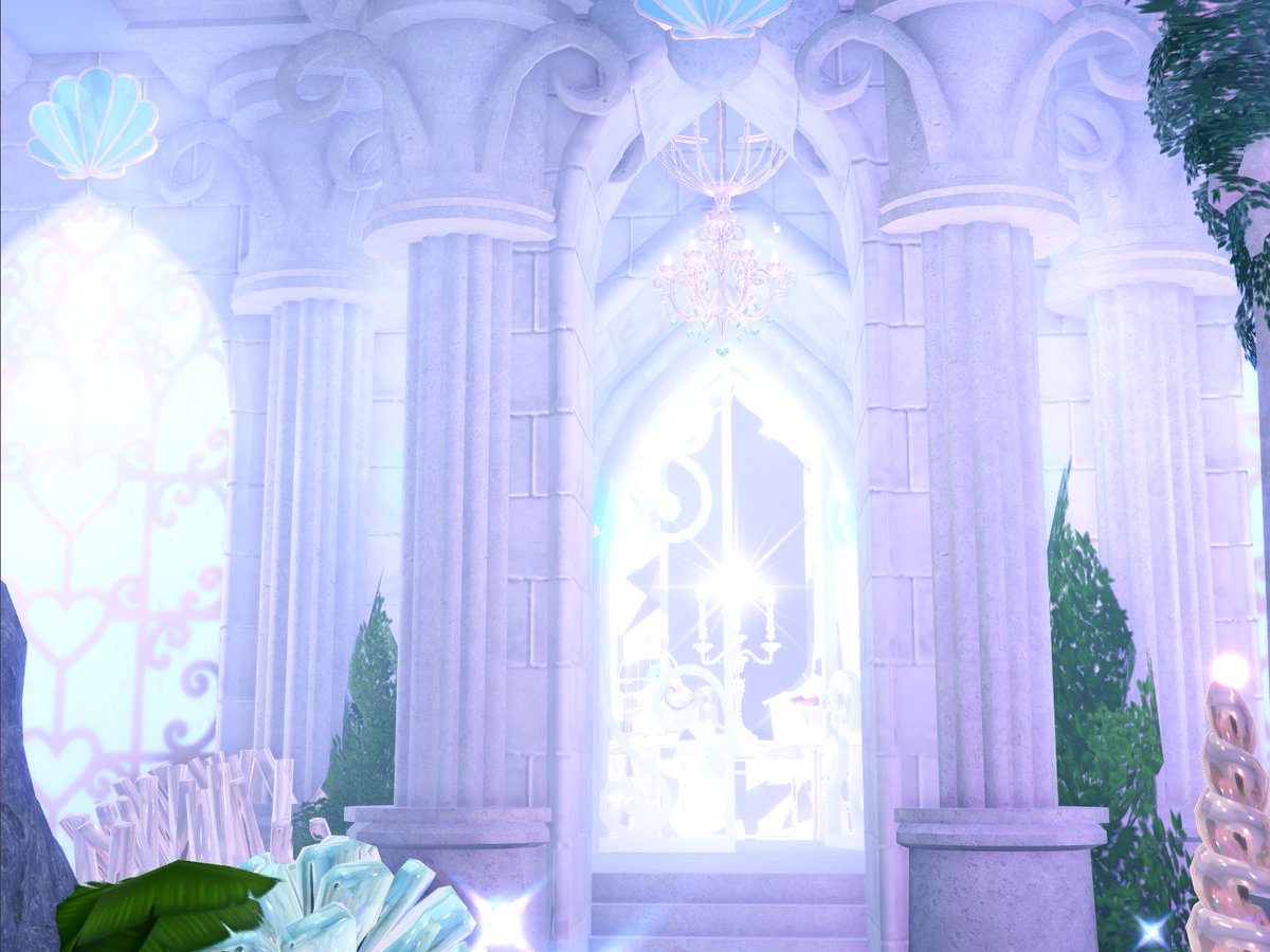 Embvar's tweet image. .@RoyaleHighValks my mermaid dorm 🫧