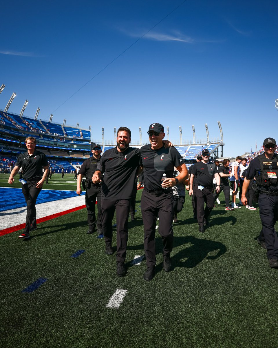 Cincinnati Football tweet media