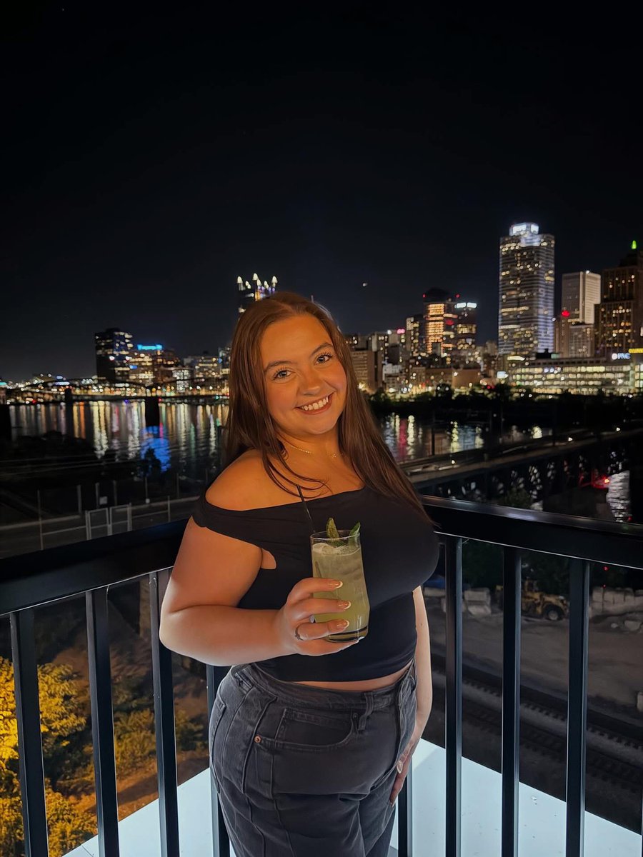 alexamomma077's tweet image. I’m interested in you lovelies ✨