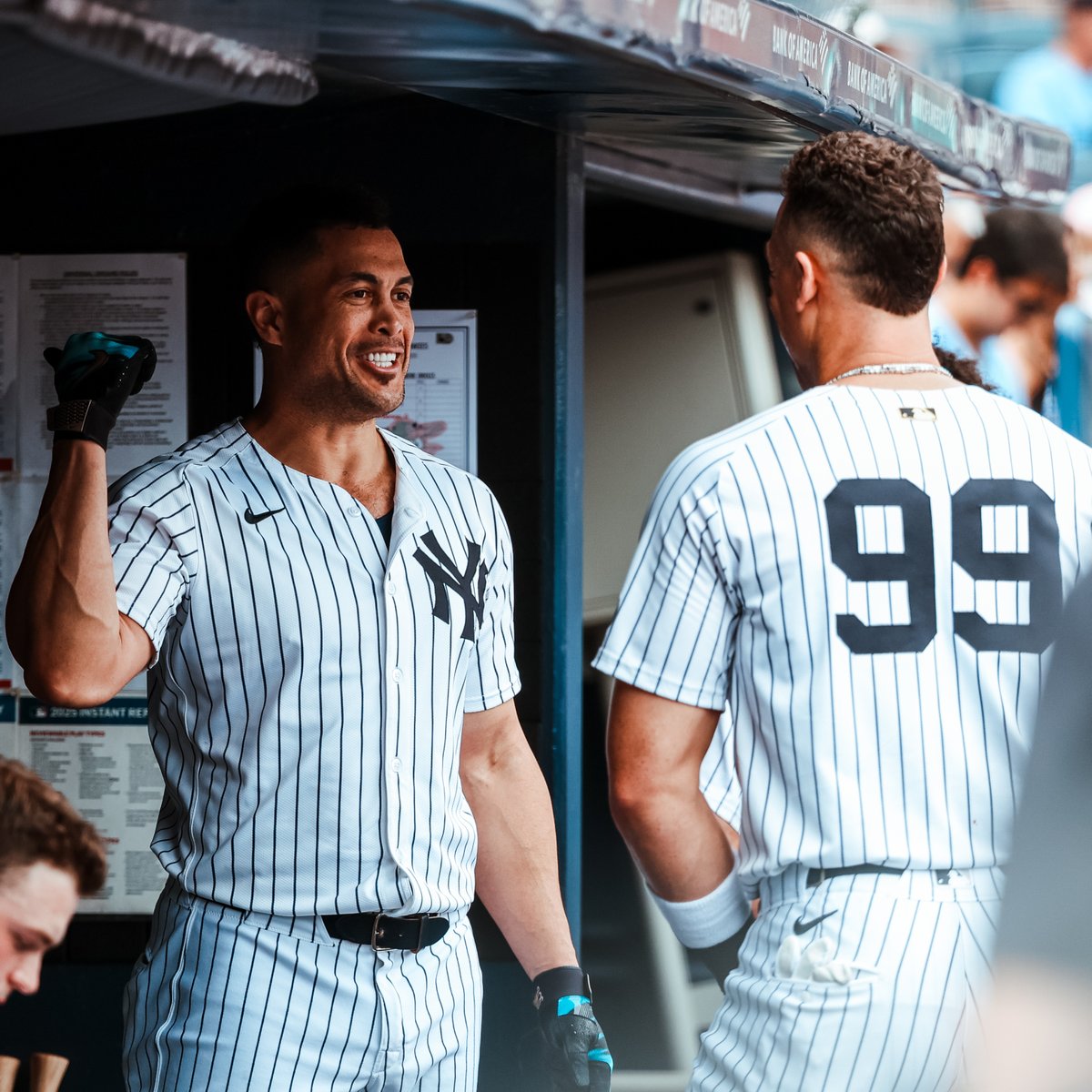 Yankees's tweet image. Lot of power in one picture 💪

#RepBX