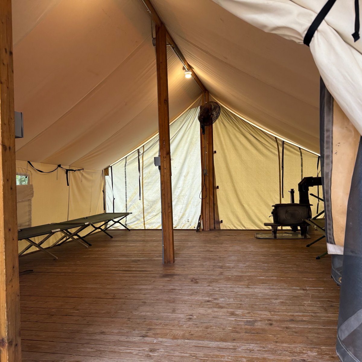 OklahomaParks's tweet photo. Wood burning stoves are installed in the wall tents, so leave your gear at home and come #glamp it up at Osage Hills! 

#OKStateParks #Walltent #glamping #OsageHills https://t.co/sU1tmXhnAK