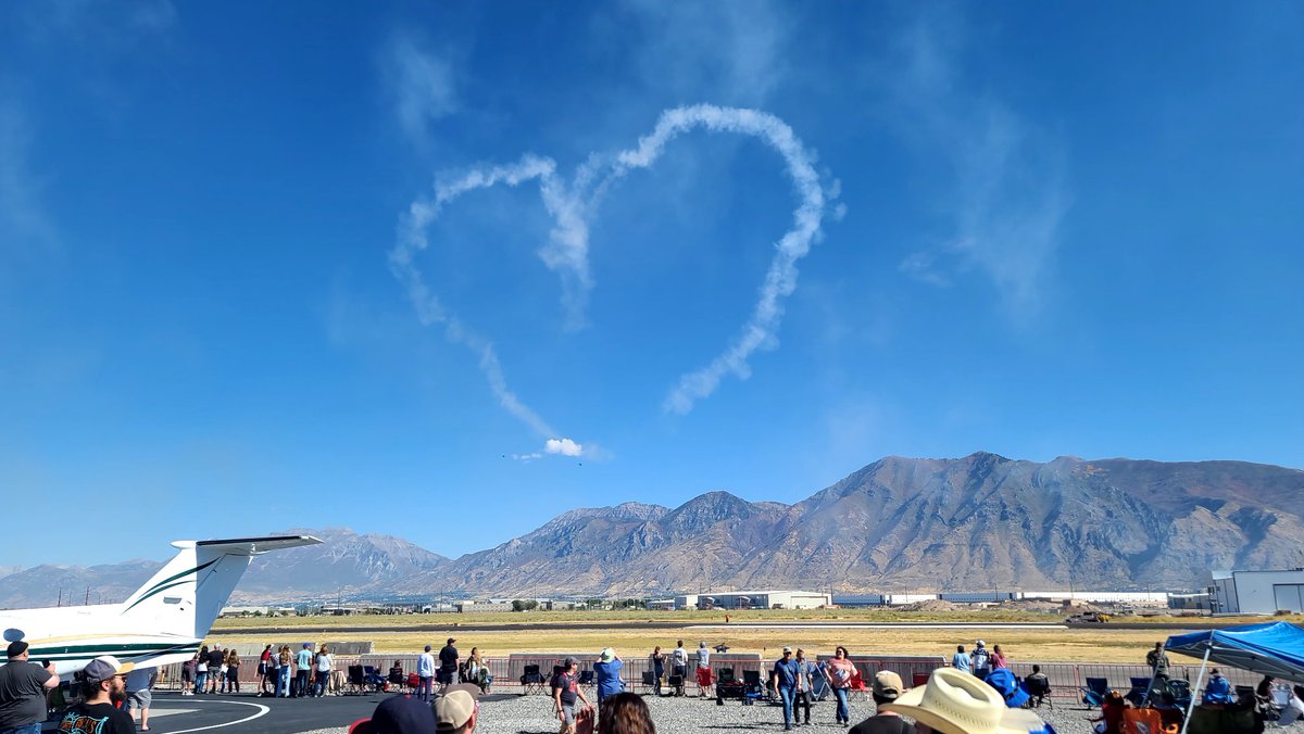 owenmiller75's tweet photo. Congratulations to @SpanishForkCity (and @SpanishForkPDFE) for hosting another fantastic "Wings & Wheels" air show and car show. A thread 🧵 ...
#AirShow #CarShow #SpanishFork #Utah https://t.co/g1FZTFjlBX