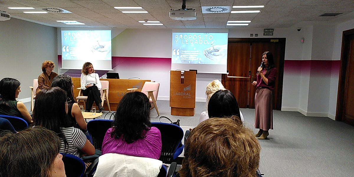 infoqpuntocom's tweet image. En el primer evento #womenlabbilbao con @rosalavin_, presidenta de KONFEKOOP, #LeireMugerza, Presidente de la Comisión Permanente y Congreso de Mondragón y #SusanaAndrés directora comercial en LABORAL Kutxa, en el año de las cooperativas según la ONU.