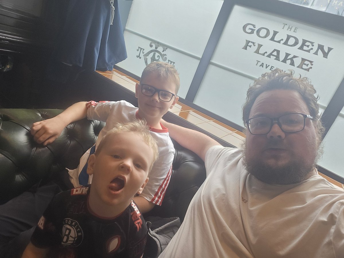 liam jones tweet media