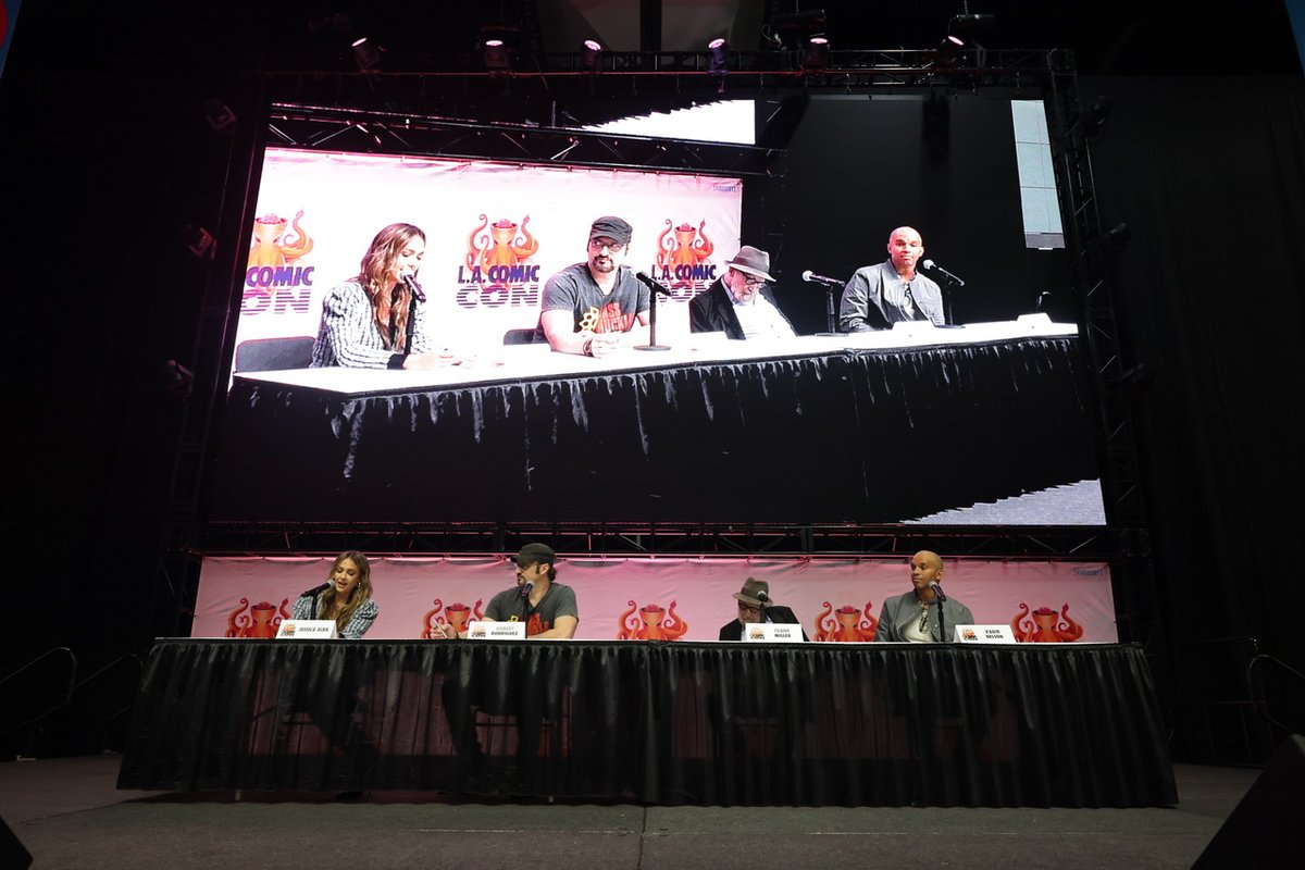 lucasmuseum's tweet image. ✨Attendees at @comicconla got to see a sneak peak of the Lucas Museum of Narrative Art today and hear from a panel of amazing artists and storytellers. Jessica Alba moderated a conversation with Robert Rodriguez , Frank Miller and, Kadir Nelson on the importance of community and…