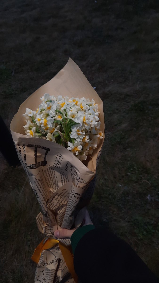 hepkirildi's tweet photo. sen gel benim ekim çiçeğim ol https://t.co/SwEAIkUCm1