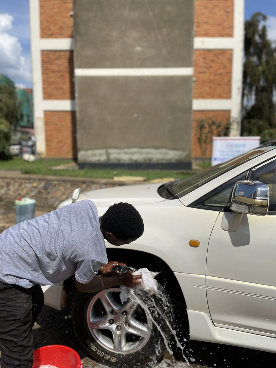 From soapy hands to serious impact 🫧Huge thanks to everyone who turned up for the AMR Car Wash at MUST.👏🔥 Your support made it a success 🙌 
Together, we’re driving awareness on antimicrobial resistance 🦠🚫
Looking forward to more cooperation in the upcoming coming events🤝
