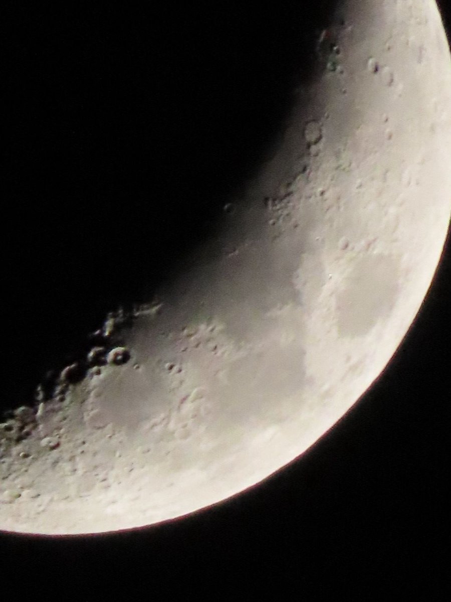 #قمر_الليلة
تصوير عضو الفريق علي الوادعي
 <a href="/vva055/">علي دبيش 📷 مرشد سياحي</a>