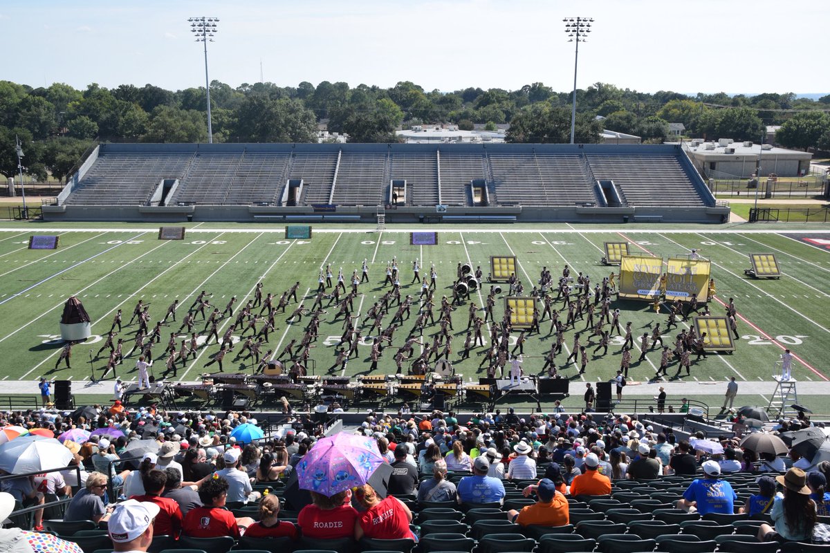 HEB Marching 🎶 tweet media