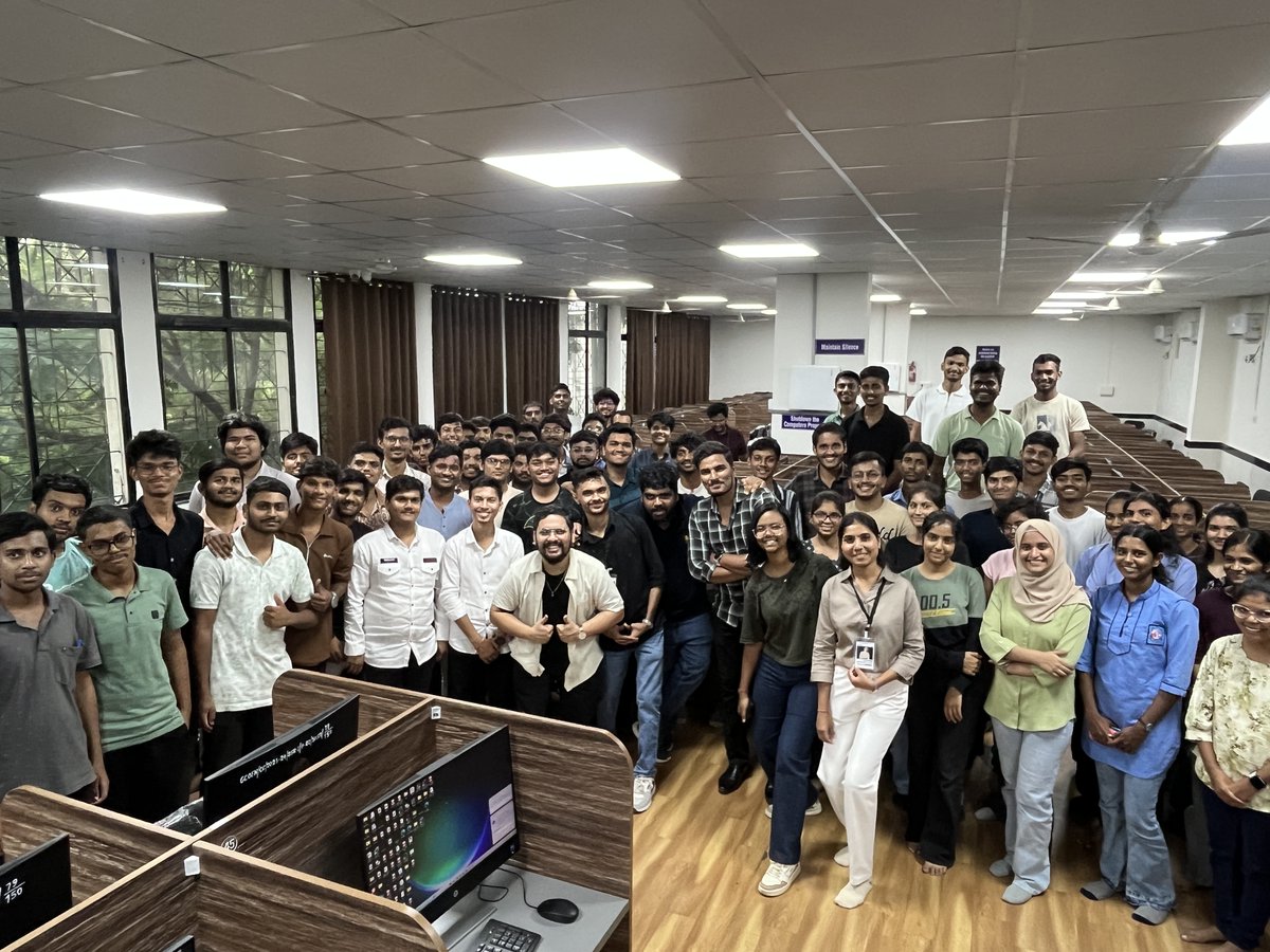 Yash__Balpande's tweet image. Shardeum Mini Hackathon – GCOEN: Where Code Met Chaos and 50+ dApps Saw the Light of Day. Students, pros, bugs, and brilliance all in one room. Shardeum got us building fast, furious, and fun. #MiniHackathon #ProofOfCommunity @Yash__Balpande @nikhil_aparajit @shardeum