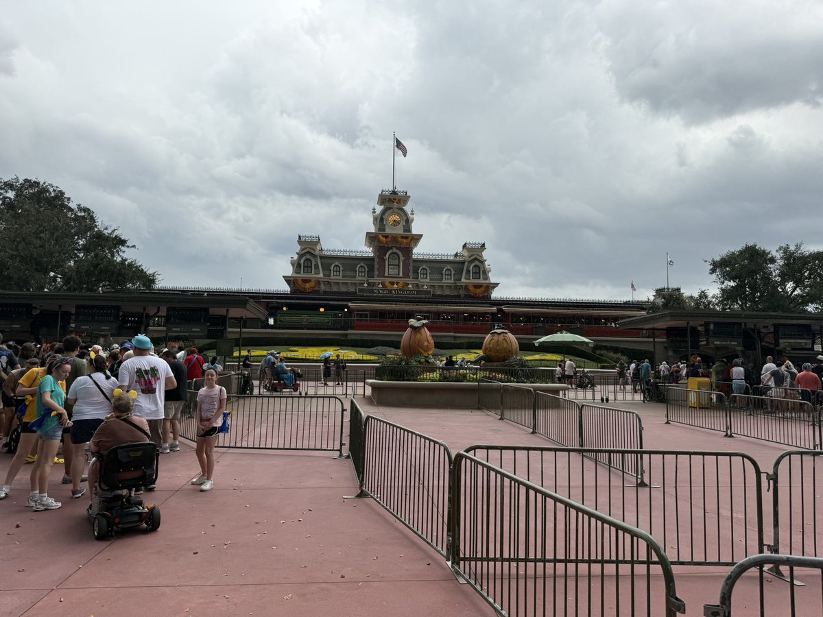 John & John tweet media