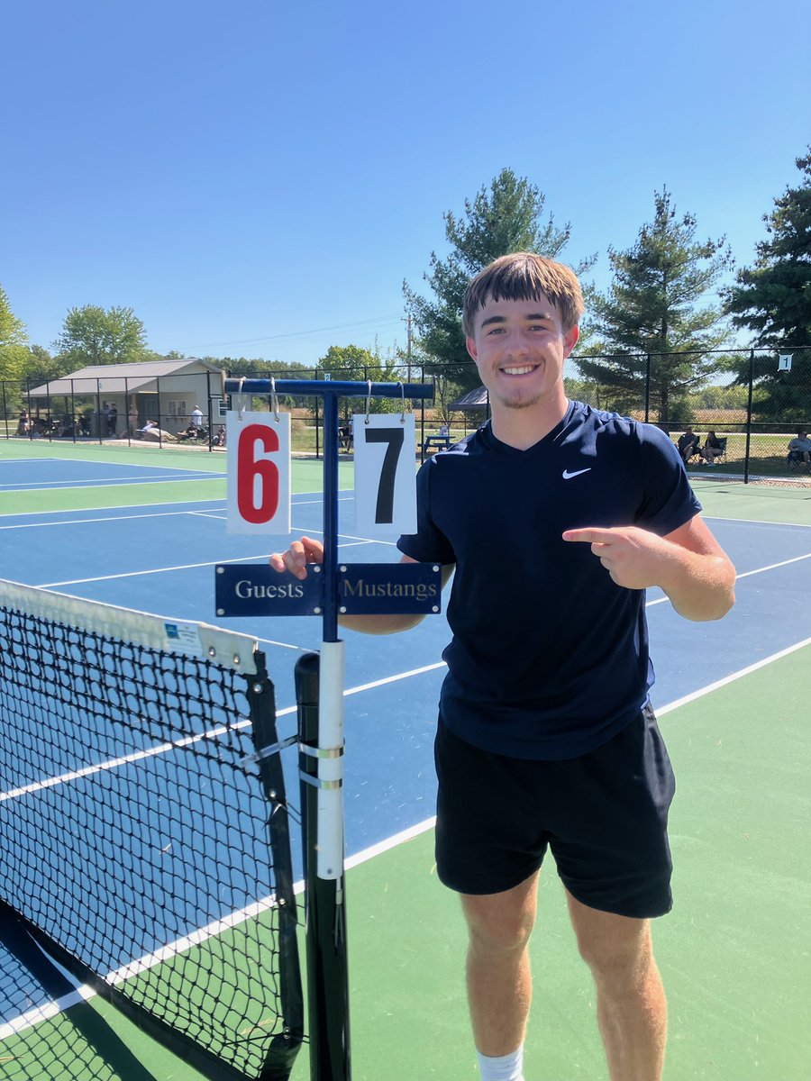 Congratulations to Ayden Batchelor on earning All-WRC singles honors today! Ayden beat Attica’s #2 player 6-0, 6-0 and Covington’s #2 player 6-0, 6-1!! Ayden will play in the semifinals on Monday.