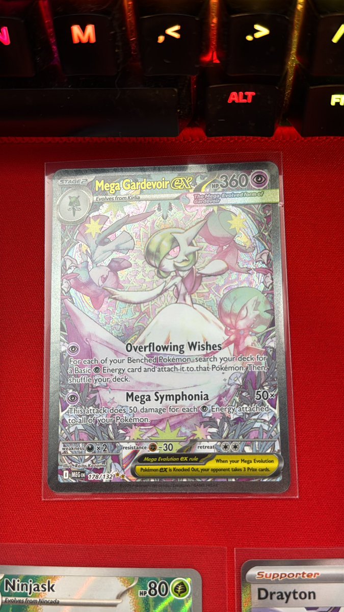 TrilogyCardV's tweet image. Only pulled half of what I got today (rest on birthday) and pulled this gorgeous card!!