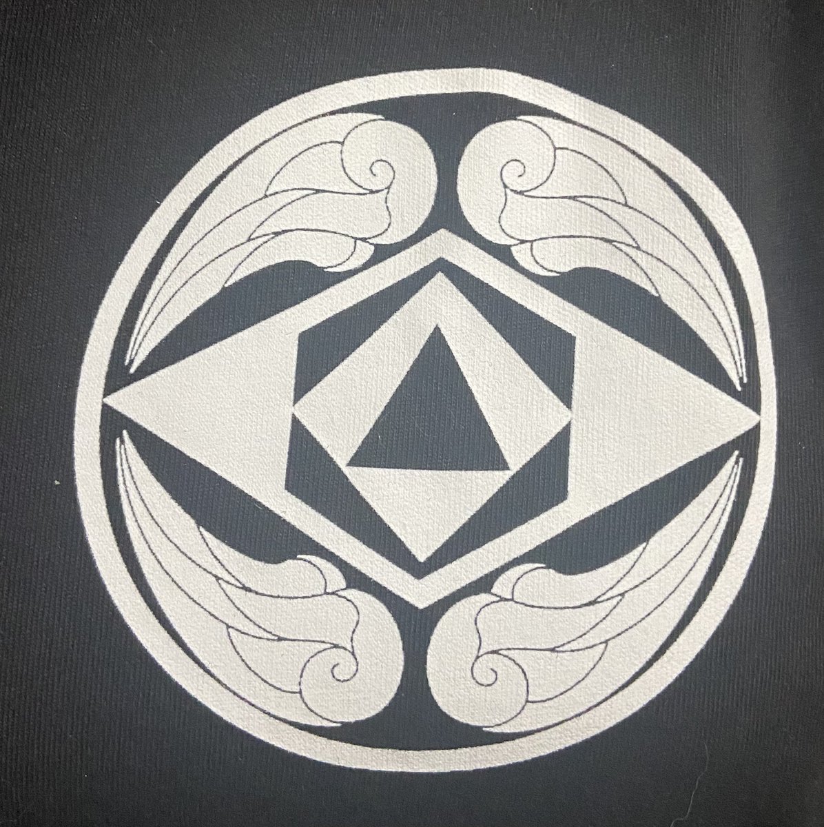 El logo de nuestro grupo de rol, diseñado por mi marido 🥰