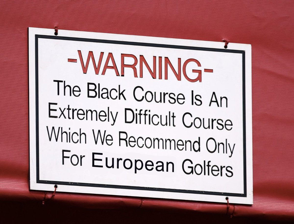 InADivot's tweet photo. ⛳️ 😬 https://t.co/JnoRSCthCd