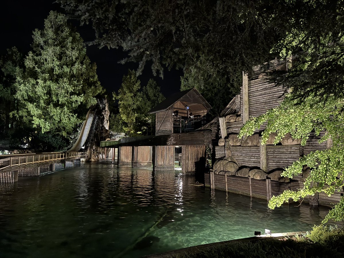 richardpaulmatt's tweet image. Log flume goodness❤️