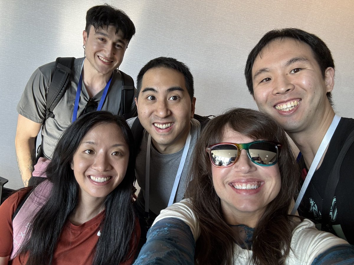 My heart is so full. These are my favorite people (besides my fam ofc) ❤️