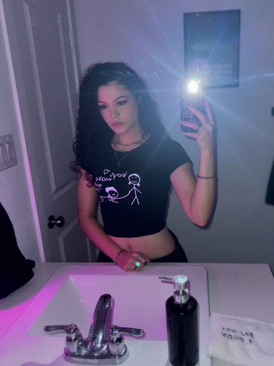 I’m so tired of seeing the same people on my feed 😭

Who wants a follow 🙏🏼🙏🏼🙏🏼