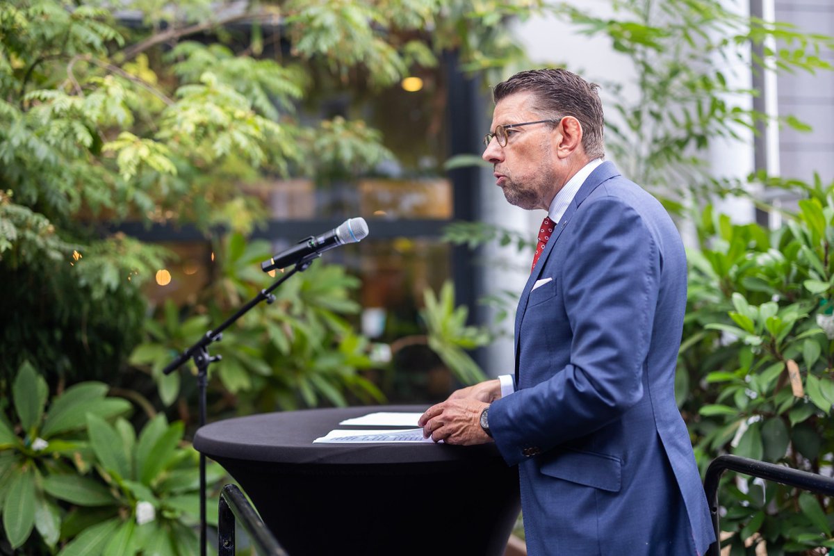 Diplomat Magazine tweet media