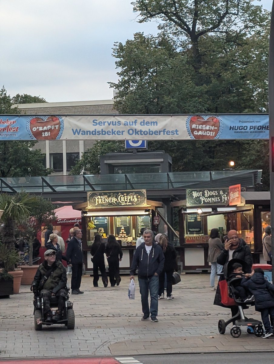 Mrs Whathefucksit tweet media