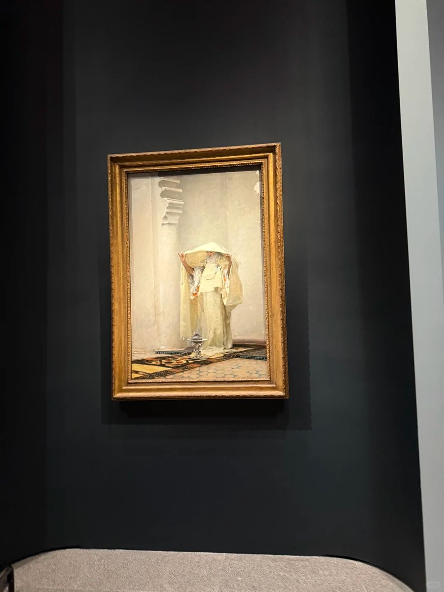 halisumar's tweet image. Every painting I stood before made me pause and think how lucky we are to be connected to artists who lived centuries before us😊😇