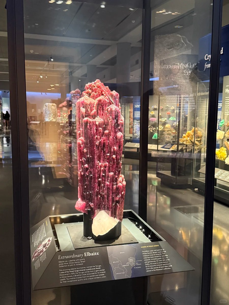 halisumar's tweet image. Every painting I stood before made me pause and think how lucky we are to be connected to artists who lived centuries before us😊😇