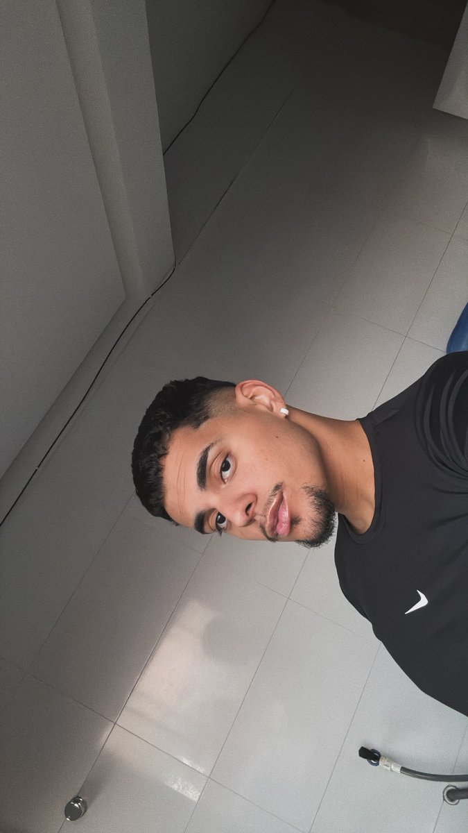 GusOrnelass's tweet photo. seja você a sua transformação https://t.co/xHKaNH2yAc