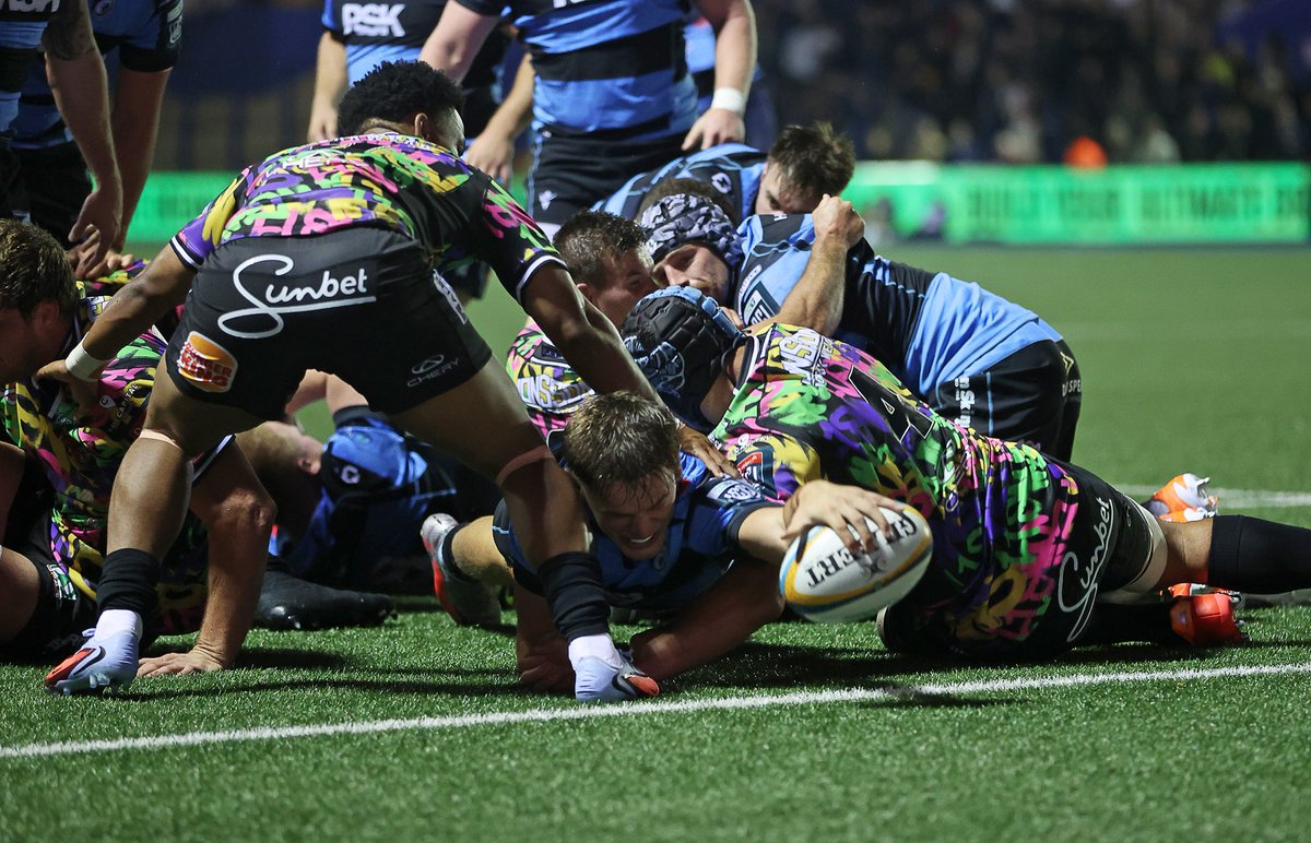 Cardiff_Rugby's tweet image. The perfect way to start the season! 🔵⚫️

#YmlaenCaerdydd