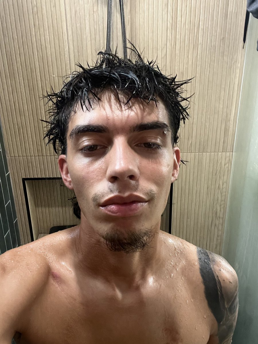 hi🧍🏽‍♂️