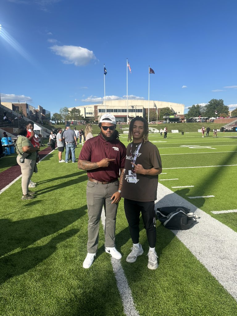 Having a great visit <a href="/EKUFootball/">EKU Football</a> ! <a href="/JJBRANHAM06/">JJ Branham</a> <a href="/coacharichman/">Andy Richman</a> <a href="/JUCOFFrenzy/">JUCO Football Frenzy</a> <a href="/hill_adamEPPG/">Adam Hill</a>