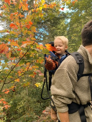 Planning to visit us during the fall colours?
Here are some tips for staying warm and dry on your autumn adventure:
blog.ontarioparks.ca/cool-weather-s…