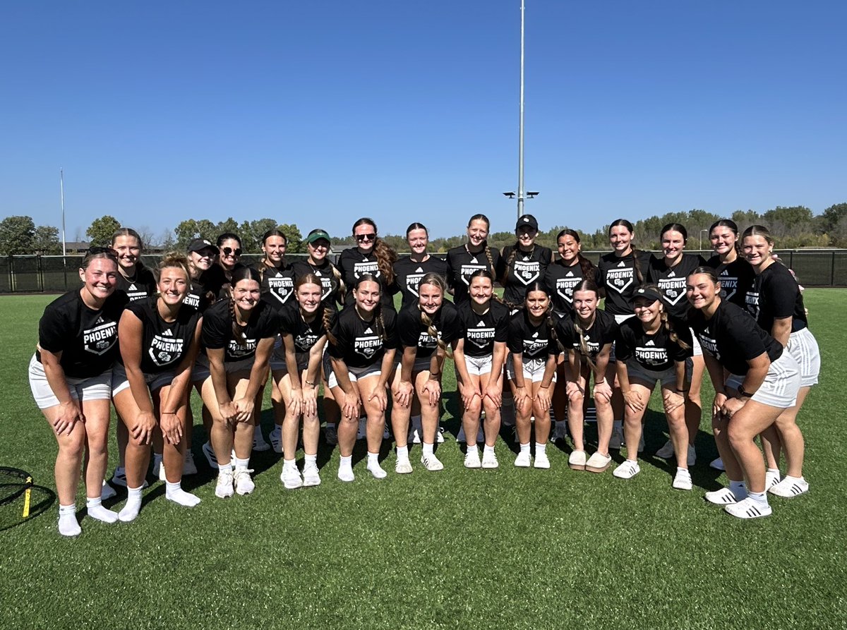 skubuske's tweet image. Great day at the field for @GBPhoenixSB Family Fun Fest! THANK YOU so much to our amazing parents &amp;amp; families of these women who helped pull today off. In total, we raised over 14k for our program, played 7 innings and had an amazing cook out! Nobody has a better support system!💚