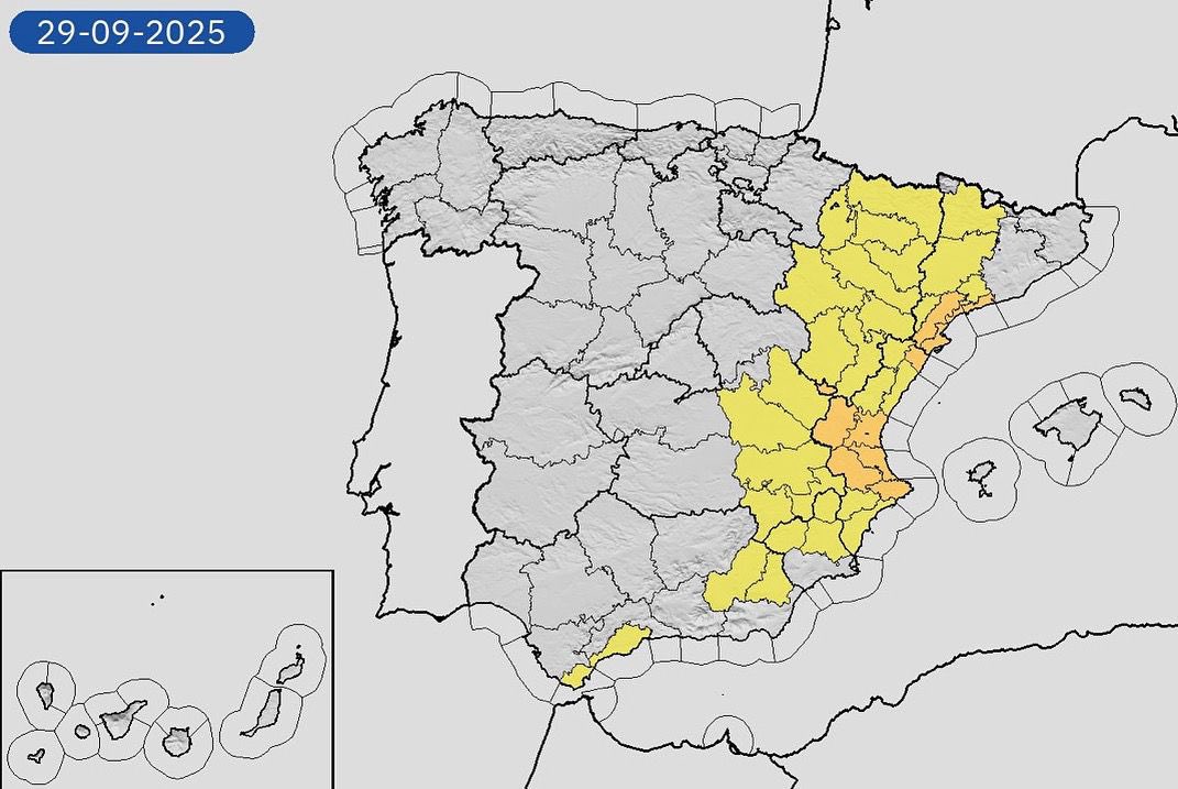🚨🚨 AEMET activa el aviso naranja 🟠 en toda la provincia de Valencia el lunes 29 de septiembre por lluvias y tormentas intensas.
➡️Se suspende la asistencia presencial al centro por parte del alumnado. 💻Todas las clases se impartirán en modalidad OnLine ese día
