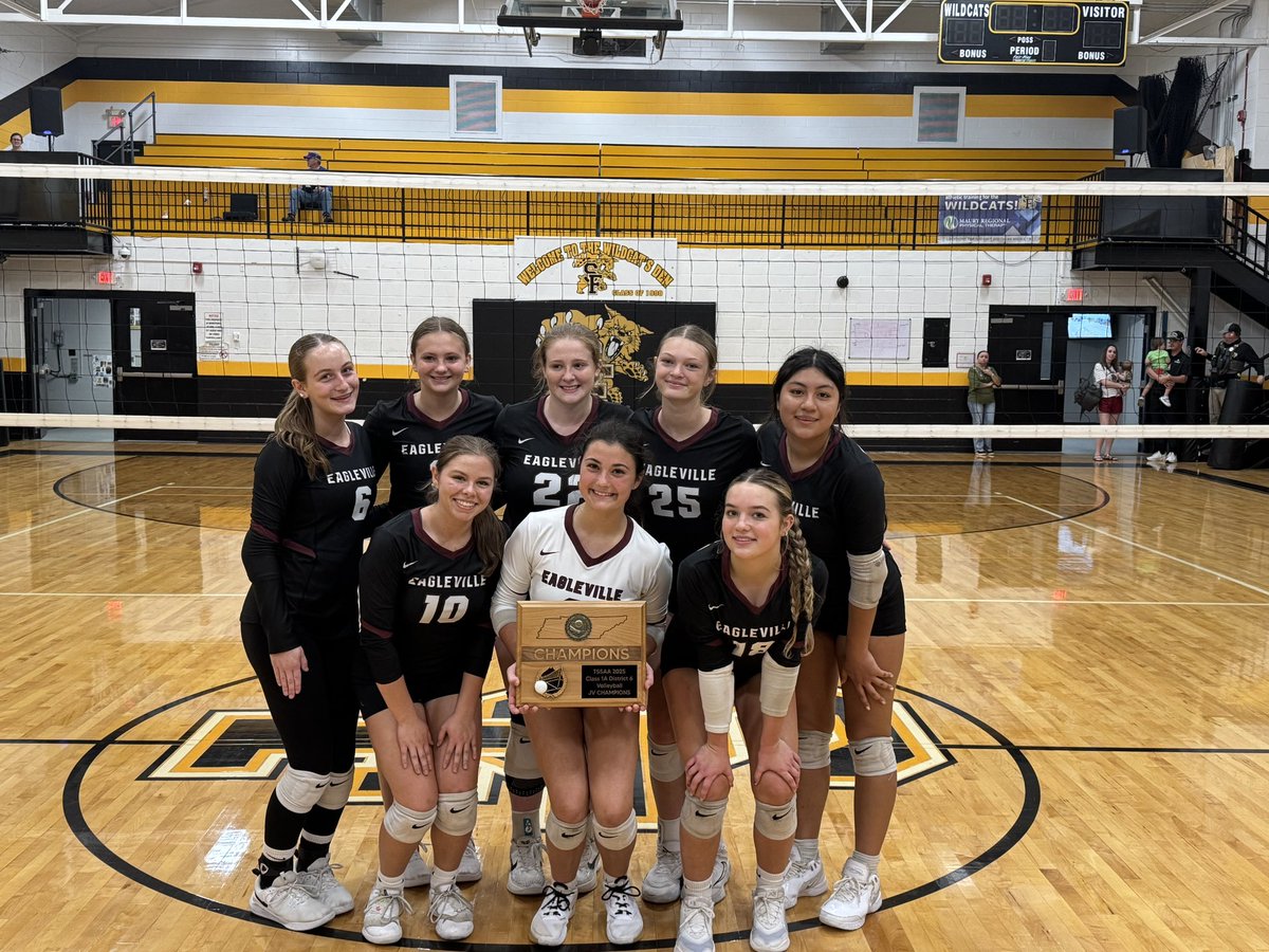 Congratulations to our JV District Champions!!! Way to go girls!! We’re so proud of you!!