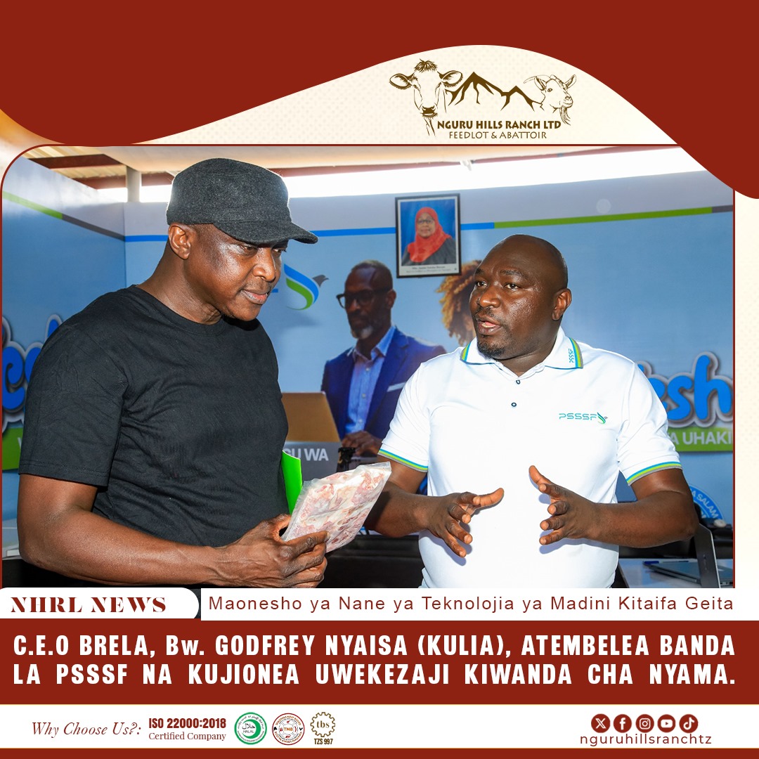 ✨ Mkurugenzi Mkuu wa BRELA, Bw. Godfrey Nyaisa (kushoto) atembelea banda la PSSSF na kujionea moja kwa moja uwekezaji katika Kiwanda cha Nyama cha Nguru Hills Ranch Ltd 🥩.

👈 Kulia ni Meneja Mauzo na Masoko wa Nguru Hills Ranch Ltd, Bw. Noel Tuga.