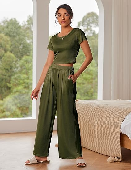 Around $9.99, Price drop on Amazon
Women's 2 Piece Lounge Sets Short Sleeve Pajama Set
amazon.com/dp/B0BMLVZ181
#AD