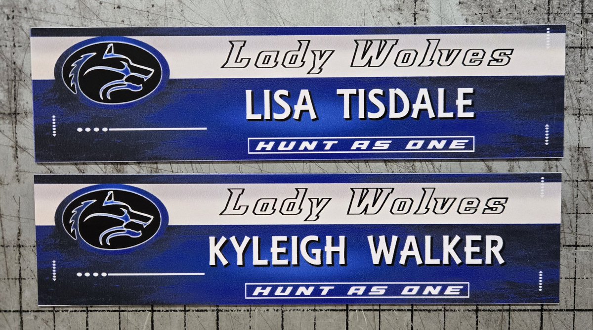 GC_Image's tweet photo. Take look at some more NEW locker tag designs last week! Wolfe City Girls Athletics, Giddings Cross Country, Princeton Athletic Training, and Caney Valley Football all represented...nice little mix!
#gcifamily #lockertags https://t.co/rrXELIL2Rt