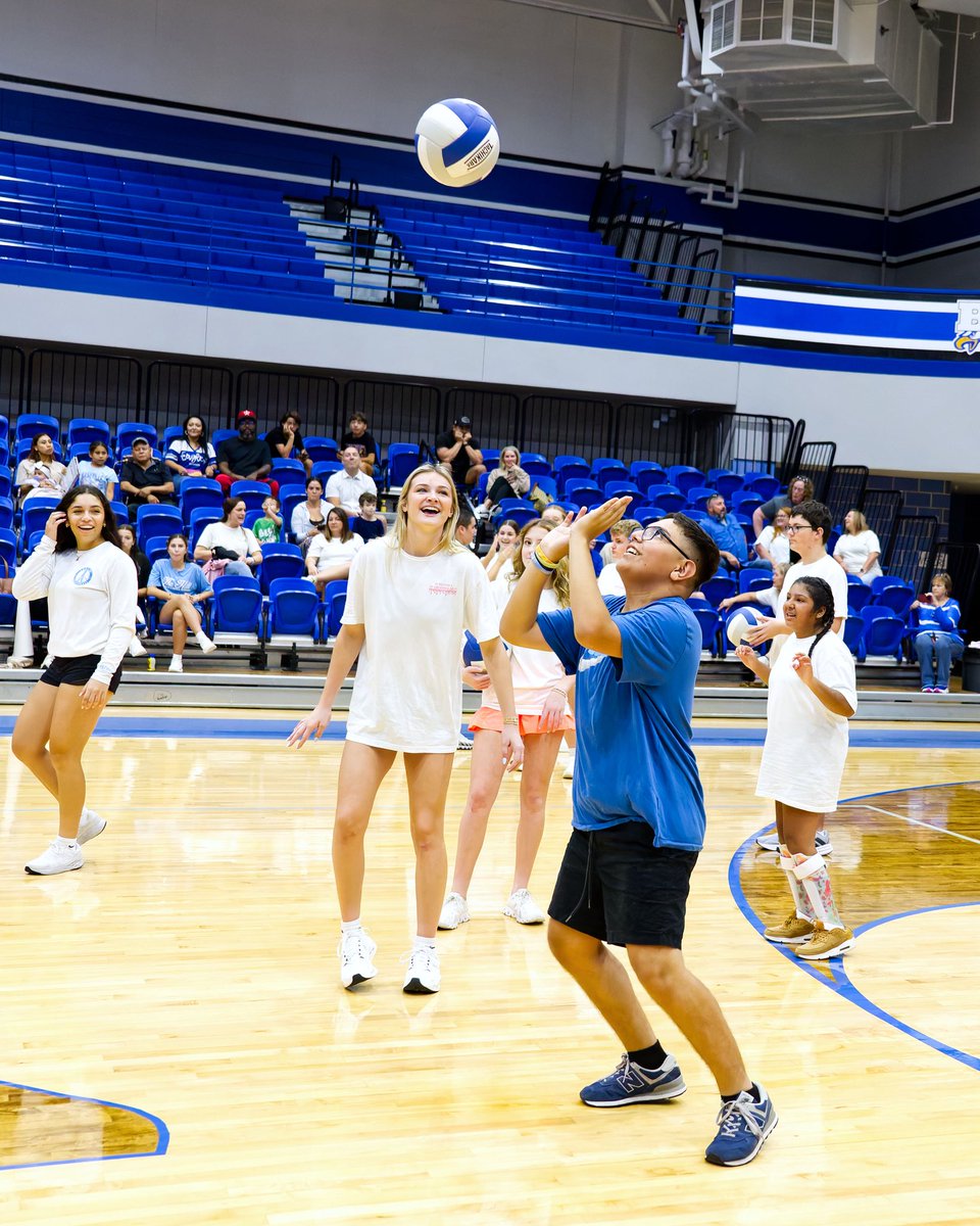 Here are a few pictures from this morning! 
I’m so proud of the girls for stepping up and leading our game! HS sports are more than just a game! Remember that! #WingsUp🤙
Here is the link to all the photos: GameDayDigital.pixieset.com/able2025/