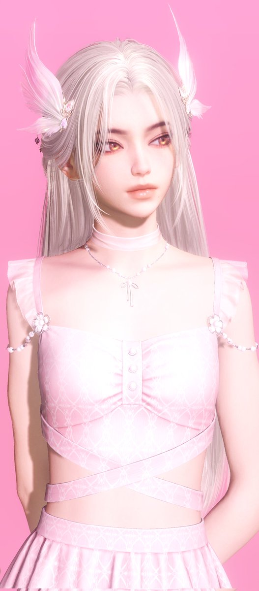 Hands on your knees, Barbie is here💕