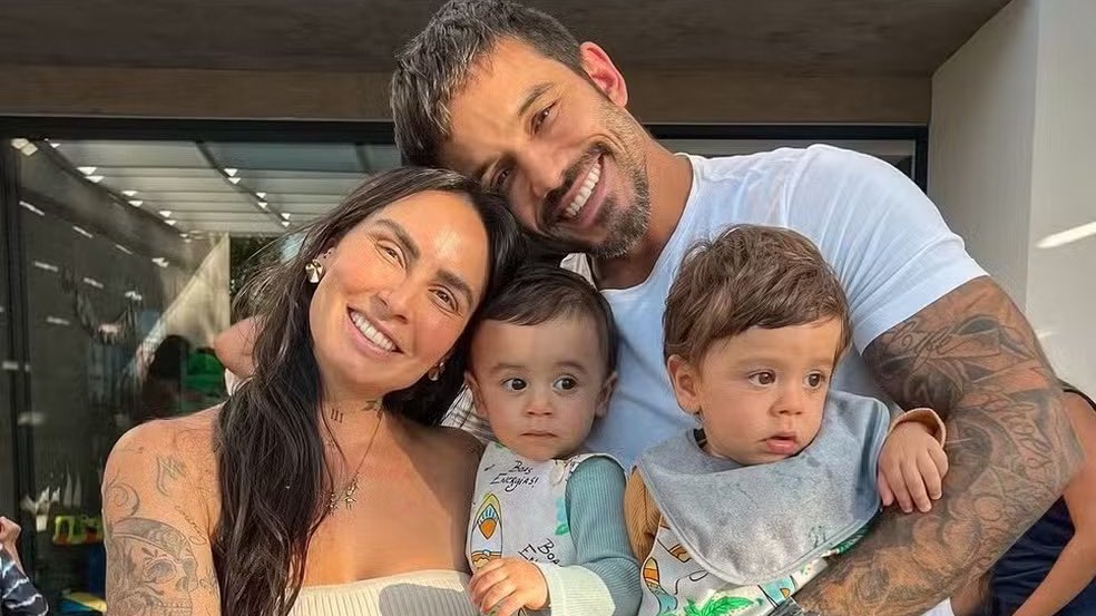 tracklist's tweet image. Casais formados em reality shows que já tiveram ou estão esperando bebês - a thread 🧶#ThreadTracklist