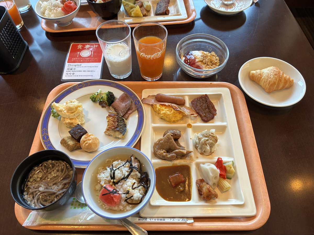 #アパホテル 
今日の朝ごはん😋
昨日あんなに食べたのにしっかりと😁
今日も一日楽しもう❗️