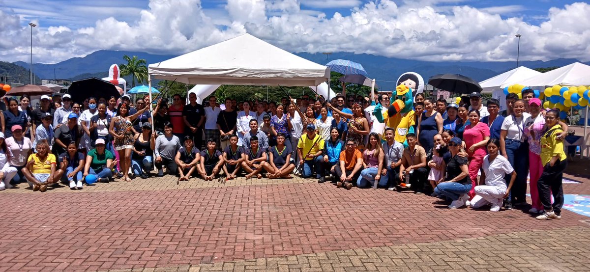 IESSNapo's tweet photo. #IESSteInforma | Con gran éxito se llevo a cabo la #BrigadaSocial Integral con los servicios de 🩺medicina familiar, 🦷odontología y promoción de #AfiliaciónJovenIESS https://t.co/pGUPWe98rP