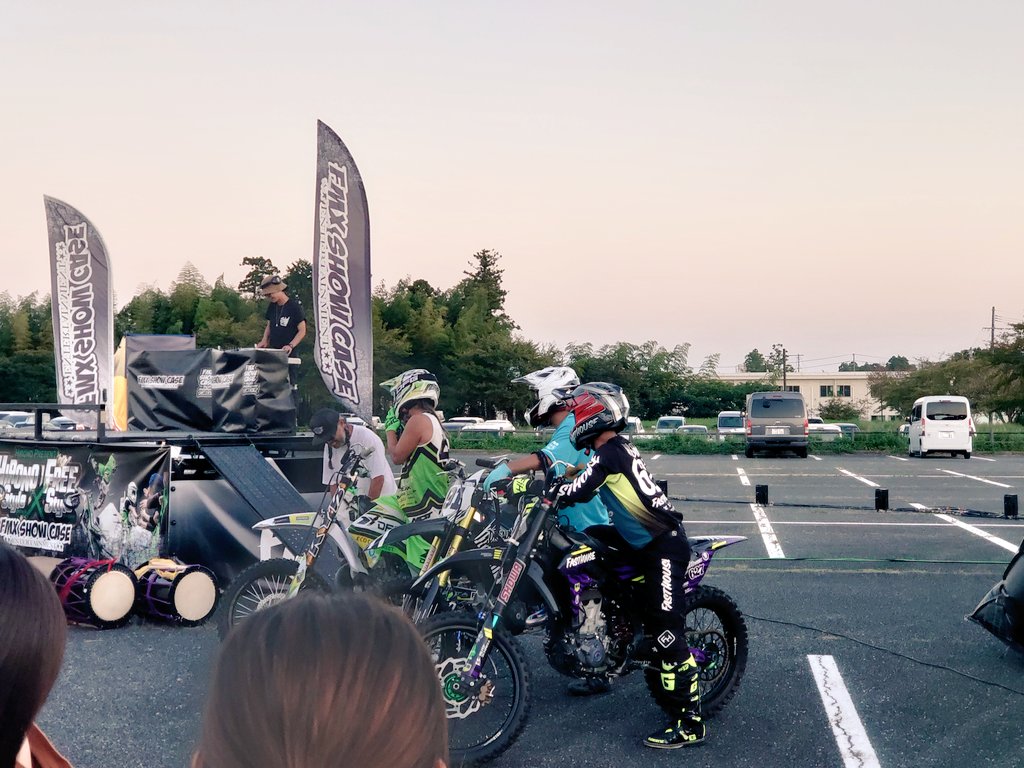 genki100hirono's tweet image. 今年10年目のFMXショー🏍️
とても、素晴らしいイベント🥰
広野町で開催してくれてる事にライダー&amp;amp;スタッフの皆さんに感謝です🥰🙏無事に終えられた事に、一安心してます😊
又、来年も、お待ちしてます👍
#広野スタイルフリースタイル
#fmxshowcase
#FMXショー
#フリースタイルモトクロス